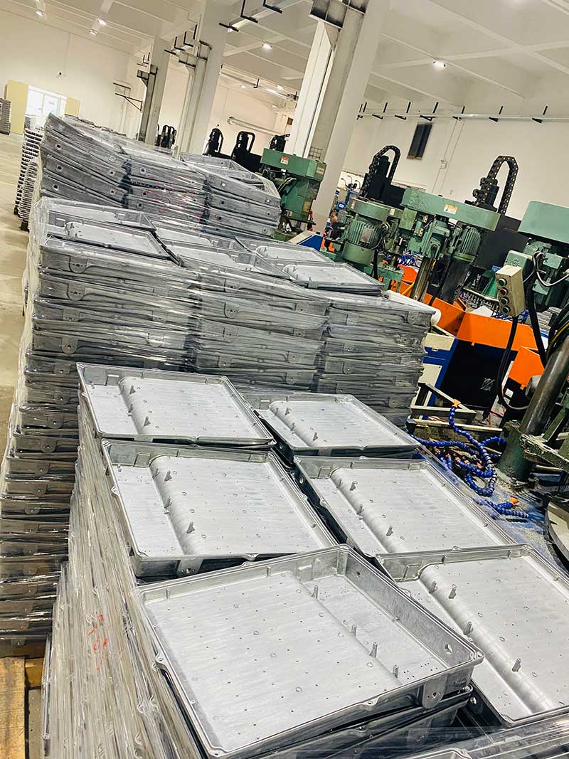 die-cast-floodlight-නිවාස